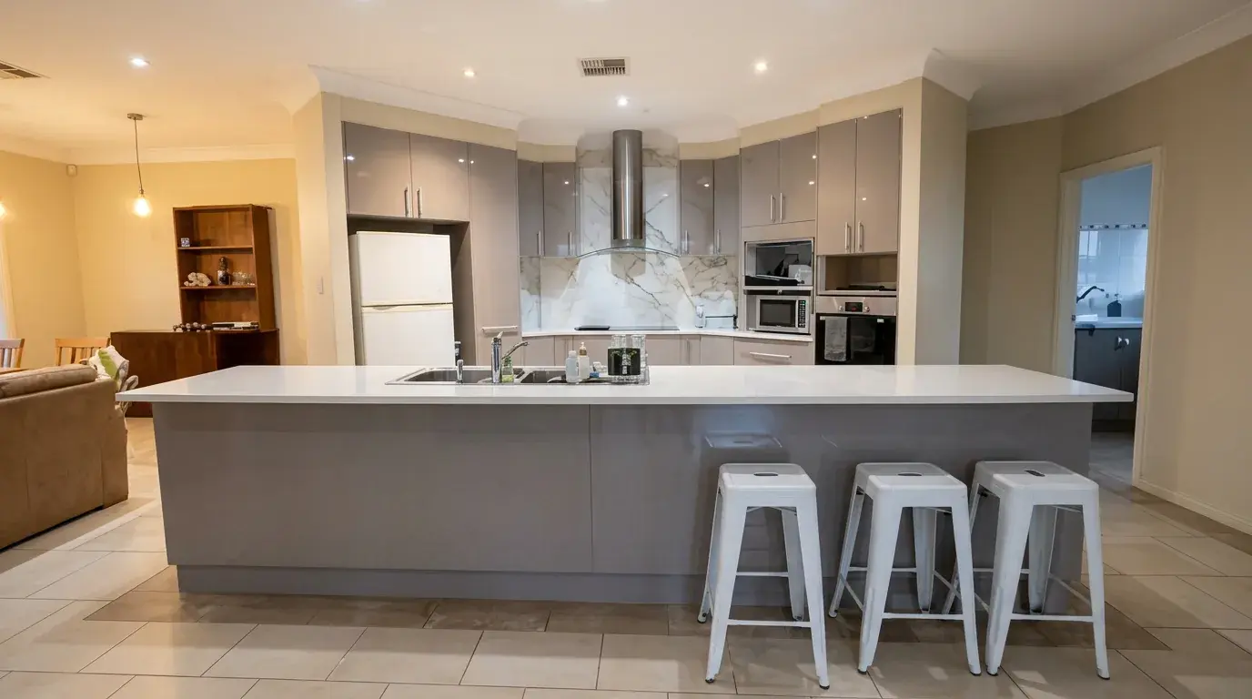 Gourmet kitchen